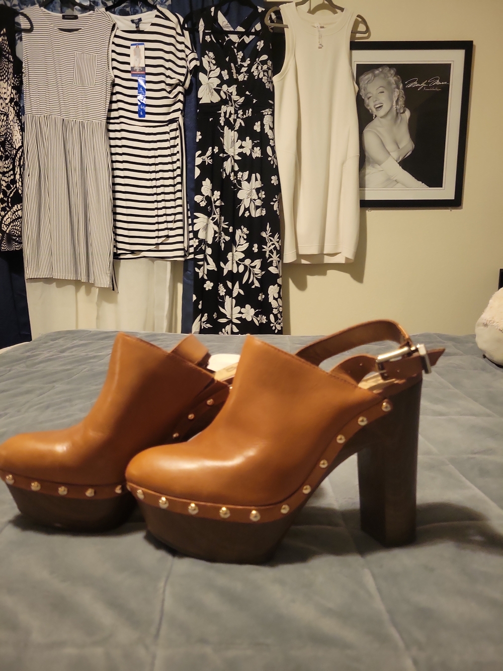 1970's style, Vintage Look, Tan Leather Platform Clog Heels with Studs